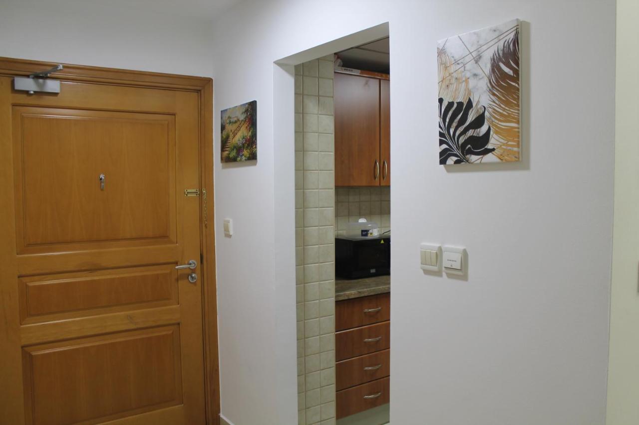 Newly Furnished One Bedroom Apartment Next To Metro & Beach In Marina Residence ดูไบ ภายนอก รูปภาพ