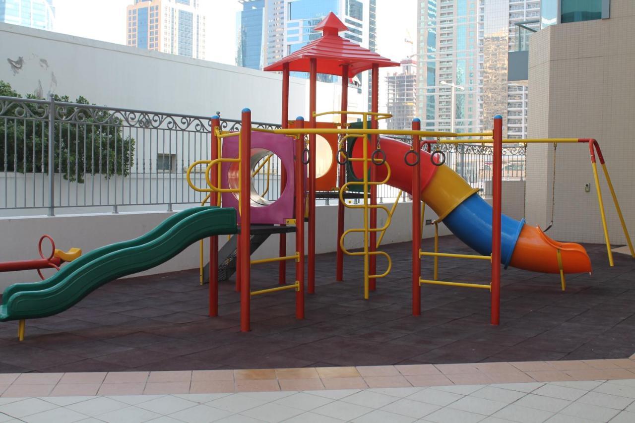Newly Furnished One Bedroom Apartment Next To Metro & Beach In Marina Residence ดูไบ ภายนอก รูปภาพ