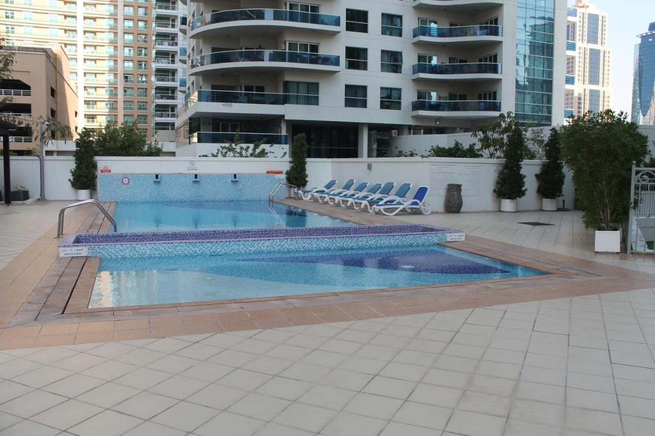 Newly Furnished One Bedroom Apartment Next To Metro & Beach In Marina Residence ดูไบ ภายนอก รูปภาพ