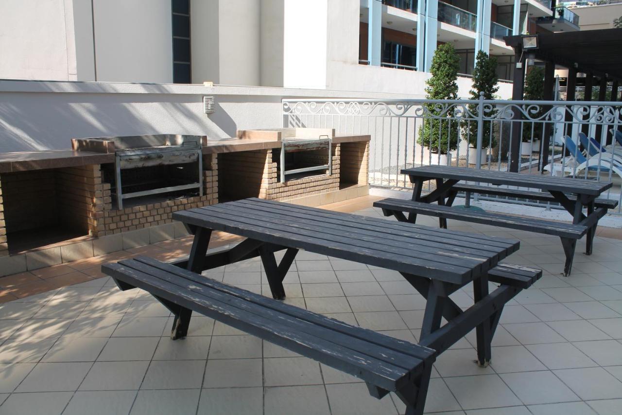 Newly Furnished One Bedroom Apartment Next To Metro & Beach In Marina Residence ดูไบ ภายนอก รูปภาพ