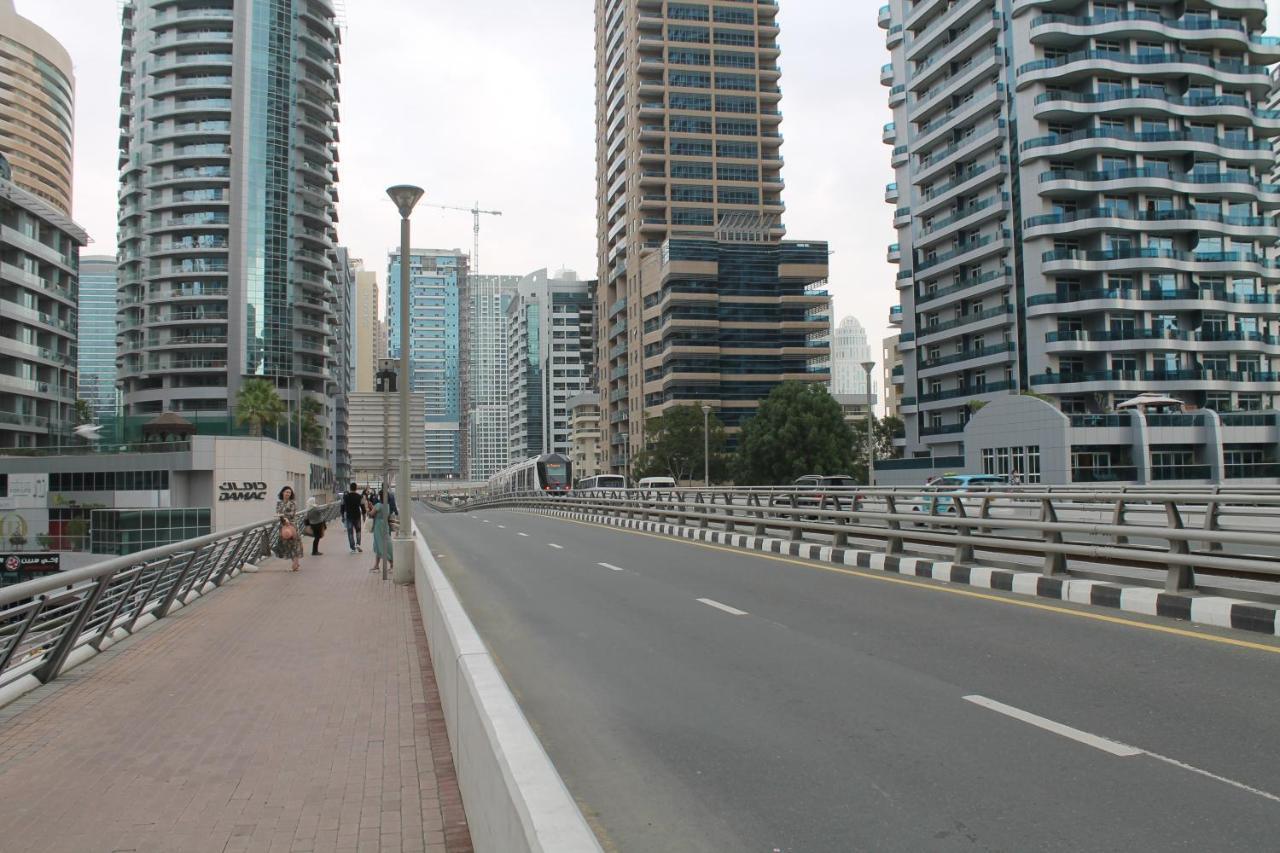 Newly Furnished One Bedroom Apartment Next To Metro & Beach In Marina Residence ดูไบ ภายนอก รูปภาพ