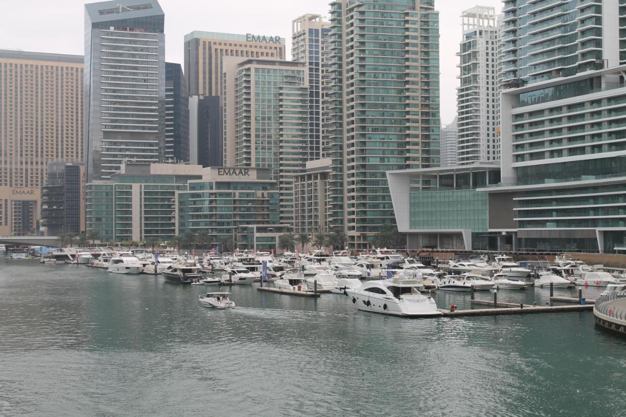 Newly Furnished One Bedroom Apartment Next To Metro & Beach In Marina Residence ดูไบ ภายนอก รูปภาพ